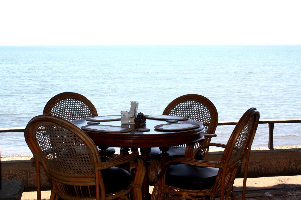 New Adirama Beach Hotel Lovina Exterior foto
